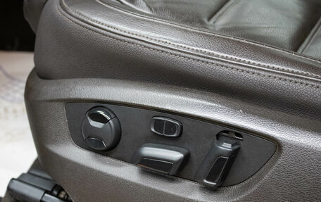 Volkswagen Touareg III, 2014 год, 2 099 000 рублей, 28 фотография