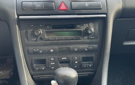 Audi A6, 2003 год, 590 000 рублей, 18 фотография