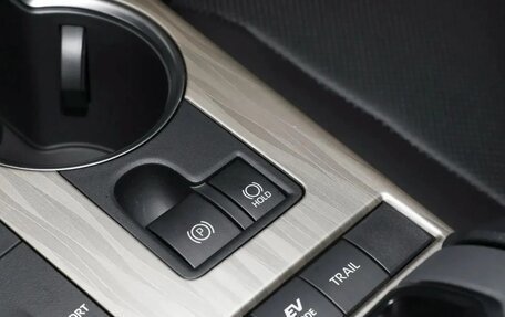 Toyota Highlander, 2025 год, 9 990 000 рублей, 17 фотография