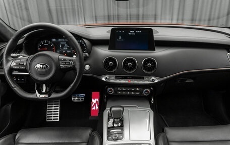 KIA Stinger I, 2019 год, 3 390 000 рублей, 10 фотография