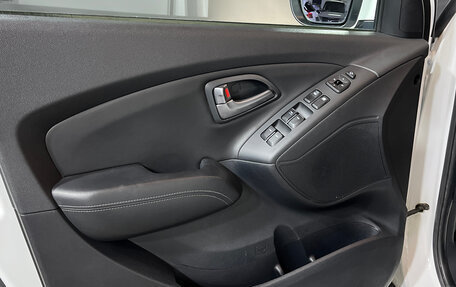 Hyundai ix35 I рестайлинг, 2015 год, 1 400 000 рублей, 16 фотография