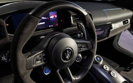 Maserati MC20, 2025 год, 45 000 000 рублей, 10 фотография