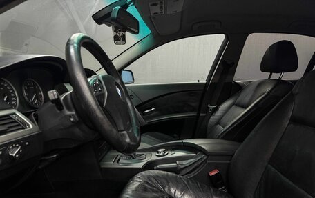 BMW 5 серия, 2004 год, 969 999 рублей, 7 фотография