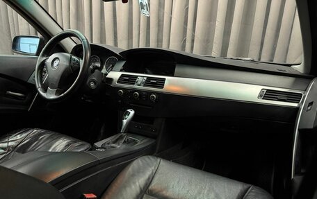 BMW 5 серия, 2004 год, 969 999 рублей, 12 фотография