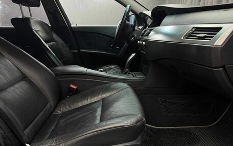 BMW 5 серия, 2004 год, 969 999 рублей, 13 фотография