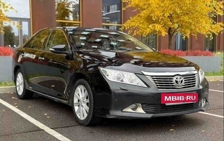 Toyota Camry, 2013 год, 1 650 000 рублей, 4 фотография