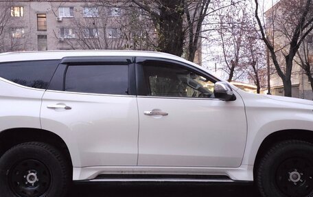 Mitsubishi Pajero Sport III рестайлинг, 2017 год, 2 950 000 рублей, 1 фотография