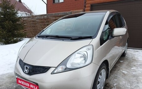 Honda Fit III, 2010 год, 740 000 рублей, 1 фотография