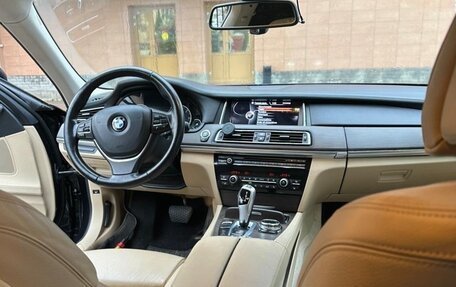 BMW 7 серия, 2013 год, 2 648 000 рублей, 8 фотография