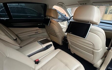 BMW 7 серия, 2013 год, 2 648 000 рублей, 11 фотография