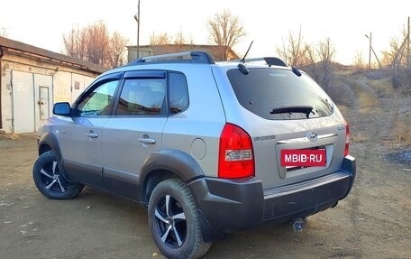 Hyundai Tucson III, 2005 год, 685 000 рублей, 4 фотография