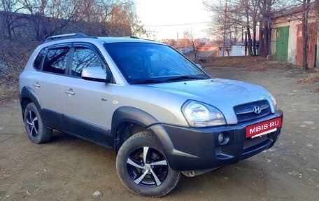 Hyundai Tucson III, 2005 год, 685 000 рублей, 3 фотография