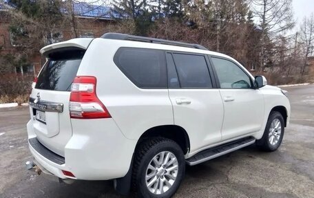 Toyota Land Cruiser Prado 150 рестайлинг 2, 2015 год, 3 600 000 рублей, 10 фотография