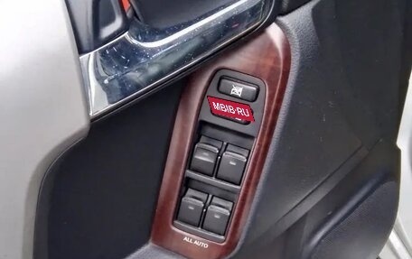 Toyota Land Cruiser Prado 150 рестайлинг 2, 2015 год, 3 600 000 рублей, 15 фотография