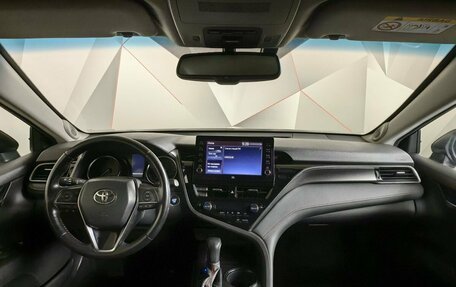 Toyota Camry, 2021 год, 3 155 000 рублей, 11 фотография