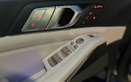 BMW X7, 2021 год, 7 399 000 рублей, 13 фотография