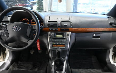 Toyota Avensis III рестайлинг, 2007 год, 795 000 рублей, 7 фотография