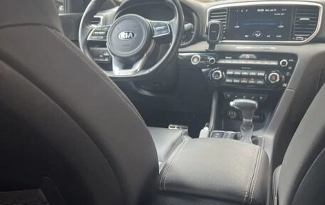 KIA Sportage IV рестайлинг, 2018 год, 2 100 000 рублей, 8 фотография