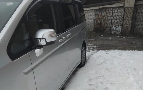 Honda Stepwgn IV, 2010 год, 450 000 рублей, 4 фотография