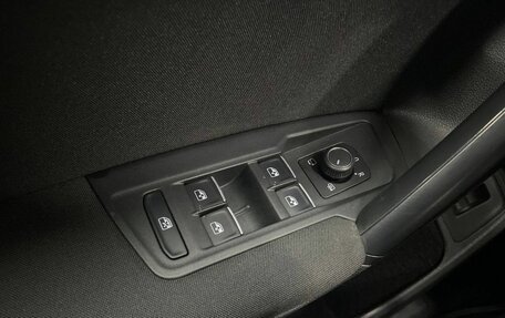 Volkswagen Tiguan II, 2018 год, 2 250 000 рублей, 16 фотография