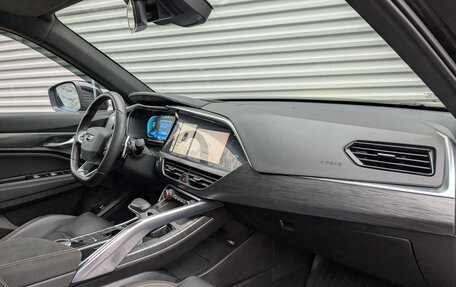 Geely Tugella FY11, 2023 год, 3 040 000 рублей, 11 фотография