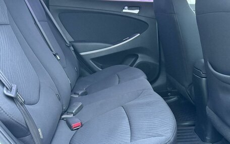 Hyundai Solaris II рестайлинг, 2015 год, 1 099 999 рублей, 19 фотография