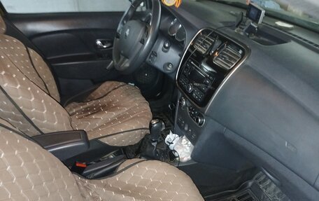 Renault Sandero II рестайлинг, 2015 год, 1 200 000 рублей, 4 фотография