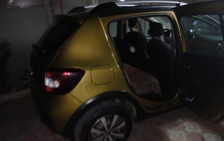 Renault Sandero II рестайлинг, 2015 год, 1 200 000 рублей, 19 фотография