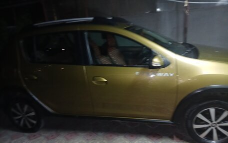 Renault Sandero II рестайлинг, 2015 год, 1 200 000 рублей, 33 фотография