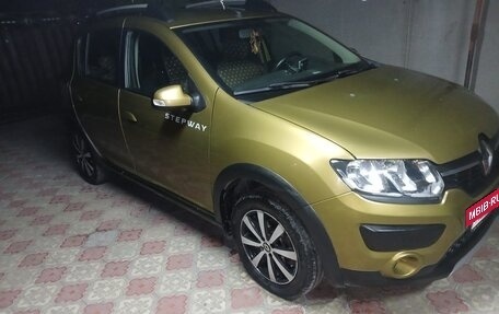 Renault Sandero II рестайлинг, 2015 год, 1 200 000 рублей, 27 фотография