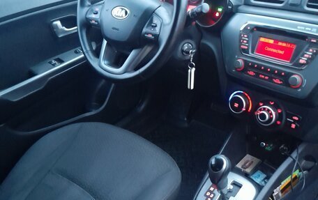 KIA Rio III рестайлинг, 2014 год, 890 000 рублей, 7 фотография