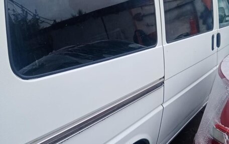 Volkswagen Caravelle T4, 2003 год, 800 000 рублей, 4 фотография