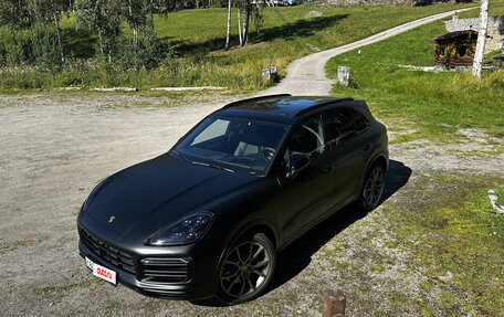 Porsche Cayenne III, 2022 год, 16 500 000 рублей, 7 фотография