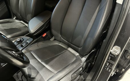 BMW X1, 2018 год, 2 600 000 рублей, 10 фотография