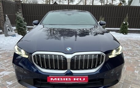 BMW 5 серия, 2023 год, 7 199 000 рублей, 2 фотография