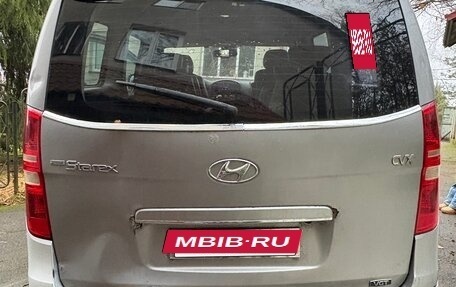 Hyundai Grand Starex Grand Starex I рестайлинг 2, 2011 год, 1 000 000 рублей, 3 фотография