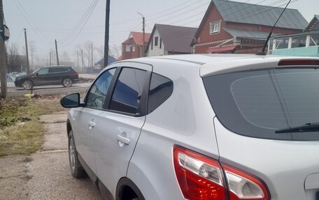 Nissan Qashqai, 2010 год, 850 000 рублей, 4 фотография