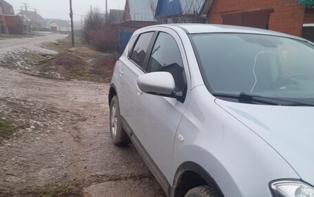 Nissan Qashqai, 2010 год, 850 000 рублей, 3 фотография
