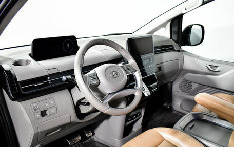 Hyundai Staria, 2023 год, 4 690 000 рублей, 6 фотография