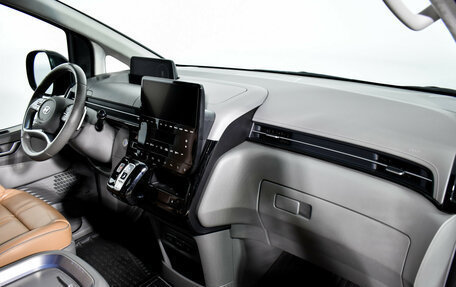 Hyundai Staria, 2023 год, 4 690 000 рублей, 11 фотография