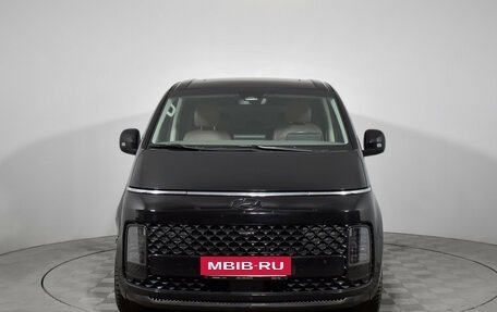 Hyundai Staria, 2023 год, 4 690 000 рублей, 2 фотография