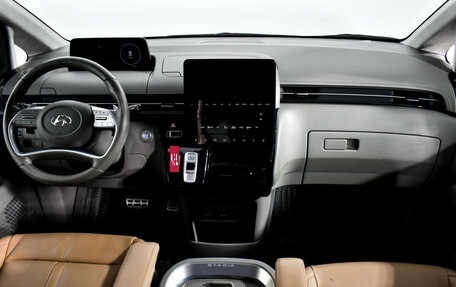 Hyundai Staria, 2023 год, 4 690 000 рублей, 12 фотография