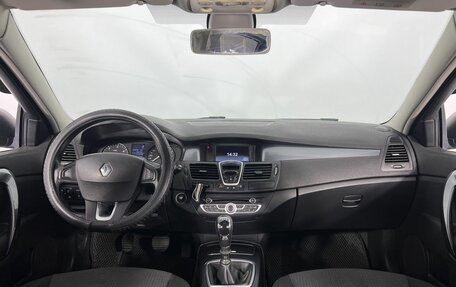 Renault Laguna III рестайлинг, 2009 год, 520 000 рублей, 15 фотография