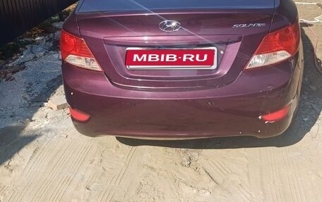 Hyundai Solaris II рестайлинг, 2013 год, 650 000 рублей, 1 фотография