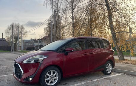 Toyota Sienta II, 2018 год, 1 670 000 рублей, 2 фотография