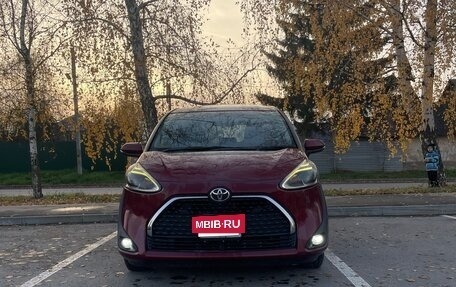 Toyota Sienta II, 2018 год, 1 670 000 рублей, 7 фотография