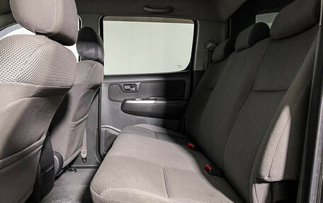 Toyota Hilux VII, 2013 год, 1 860 000 рублей, 10 фотография