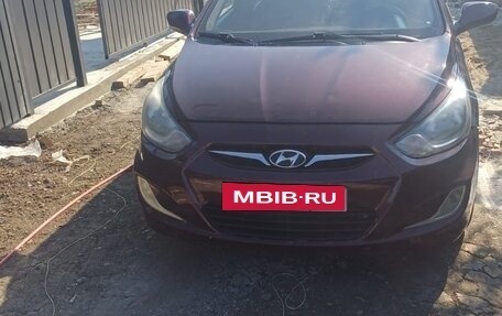 Hyundai Solaris II рестайлинг, 2013 год, 650 000 рублей, 7 фотография