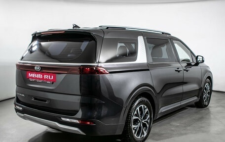 KIA Carnival, 2020 год, 4 150 000 рублей, 5 фотография