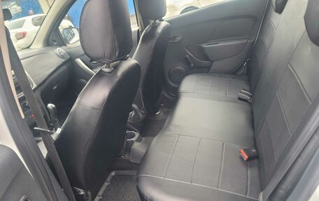 Renault Logan II, 2020 год, 650 000 рублей, 15 фотография